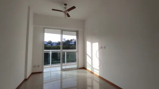 Apartamento com 3 Quartos para alugar, 136m² no Camboinhas, Niterói