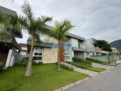 Casa de Condomínio com 3 Quartos à venda, 263m² no Pedra Branca, Palhoça