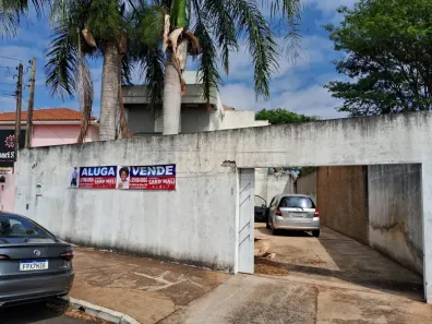 Sala Comercial com 3 Quartos para alugar, 329m² no Vila José Bonifácio, Araraquara