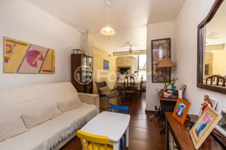 Casa de Condomínio com 3 Quartos à venda, 220m² no Santo Antônio, Porto Alegre