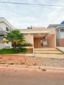Casa de Condomínio com 3 Quartos para alugar, 160m² no Condominio Cataguá Way, Taubaté