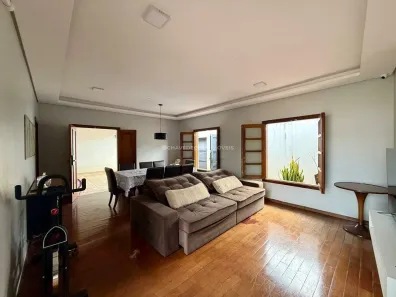 Casa com 3 Quartos à venda, 158m² no Vila Alvorada, Uberaba
