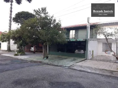 Sobrado com 3 Quartos à venda, 110m² no Tarumã, Curitiba