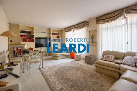 Casa com 4 Quartos à venda, 450m² no Pacaembu, São Paulo