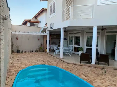 Casa de Condomínio com 3 Quartos para alugar, 261m² no Centro, Piracicaba