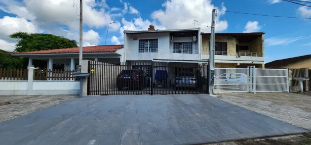 Sobrado com 3 Quartos à venda, 124m² no Brejatuba, Guaratuba