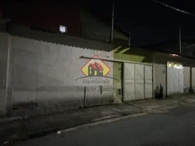 Sobrado com 4 Quartos à venda, 210m² no Vila Iapi, Taubaté