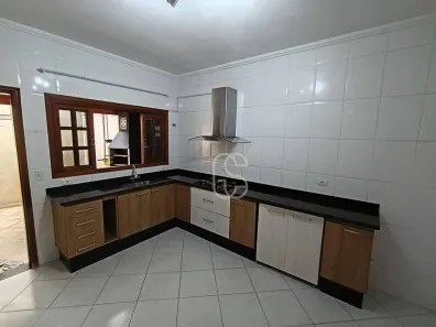 Sobrado com 3 Quartos à venda, 173m² no Jardim Santa Clara, Guarulhos