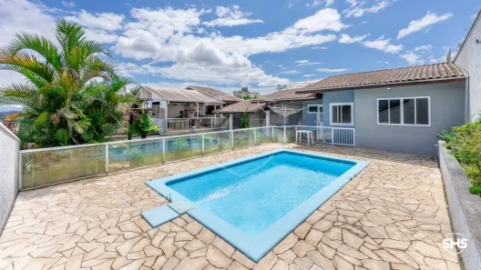 Casa com 3 Quartos à venda, 329m² no Água Verde, Blumenau