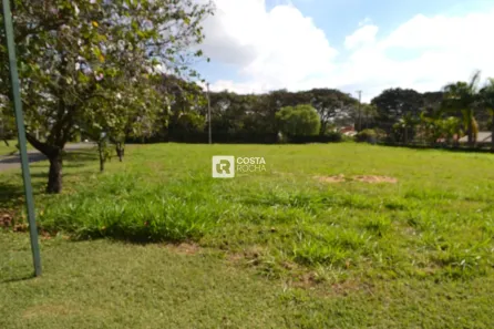 Lote/Terreno à venda, 2377m² no Condomínio Fechado Village Haras São Luiz II, Salto