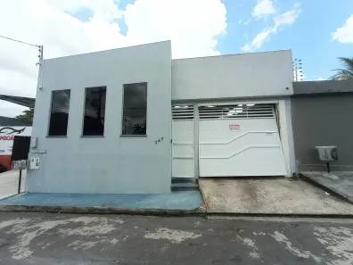 Casa com 3 Quartos à venda, 400m² no Flores, Manaus