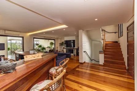 Casa com 3 Quartos à venda, 484m² no Chácara das Pedras, Porto Alegre