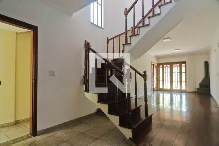 Casa com 3 Quartos à venda, 220m² no Parque Maria Domitila, São Paulo