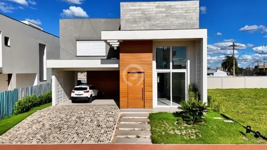 Casa de Condomínio com 3 Quartos à venda, 283m² no Centro, Portão