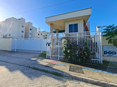 Cobertura com 2 Quartos para alugar, 95m² no Cigana, Caucaia