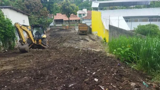 Lote/Terreno à venda, 623m² no Mata Paca, Niterói