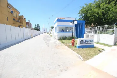 Apartamento com 2 Quartos para alugar, 45m² no Três Vendas, Pelotas