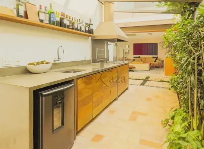 Casa com 3 Quartos à venda, 300m² no Jardim América, São Paulo