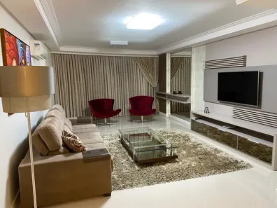 Apartamento com 3 Quartos para alugar, 125m² no Centro, Balneário Camboriú