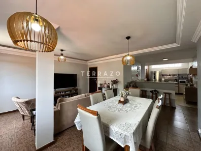 Apartamento com 3 Quartos à venda, 385m² no São Pedro, Teresópolis