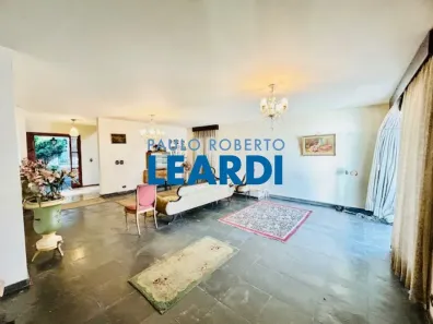 Sobrado com 4 Quartos à venda, 315m² no Vila Madalena, São Paulo