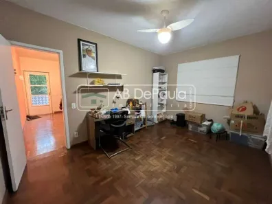 Casa com 2 Quartos à venda, 110m² no Jardim Sulacap, Rio de Janeiro