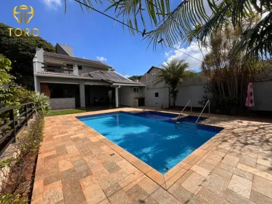 Sobrado com 4 Quartos à venda, 257m² no Zona 05, Maringá