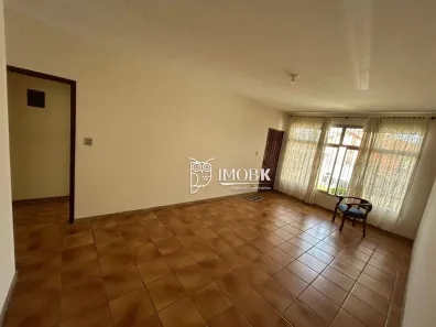 Casa com 2 Quartos à venda, 204m² no Vila Loureiro, Jundiaí