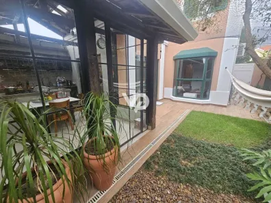 Casa de Condomínio com 3 Quartos para venda ou aluguel, 159m² no Tamboré, Santana de Parnaíba