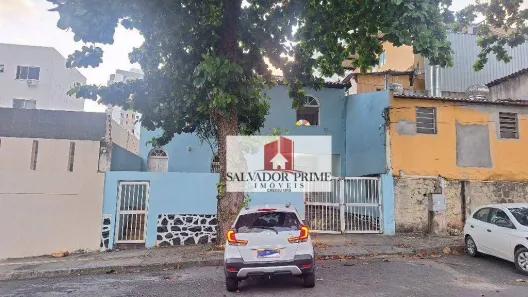 Casa com 5 Quartos para venda ou aluguel, 250m² no Pituba, Salvador