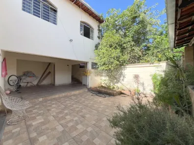 Casa com 3 Quartos à venda, 180m² no Copacabana, Belo Horizonte