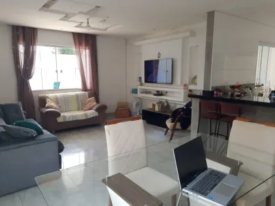 Casa com 4 Quartos à venda, 272m² no Jardim Oásis, Taubaté