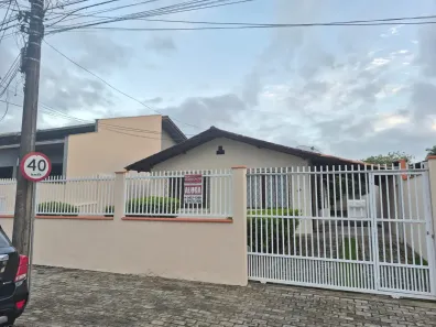 Imóvel Comercial com 3 Quartos para alugar, 110m² no Costa e Silva, Joinville