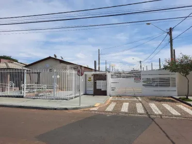Casa de Condomínio com 2 Quartos à venda, 52m² no Jardim Tangará, São Carlos