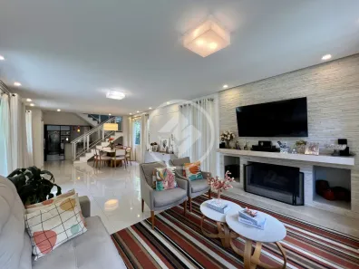 Casa de Condomínio com 4 Quartos à venda, 318m² no Golfe, Teresópolis