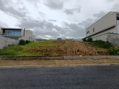 à venda, 1000m² no Jardim Terras de Santa Helena, Jacareí