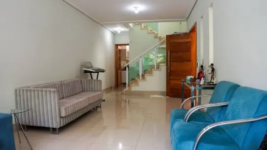 Sobrado com 3 Quartos à venda, 189m² no Parque Maria Domitila, São Paulo