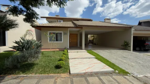 Sobrado com 4 Quartos para alugar, 309m² no Orfãs, Ponta Grossa