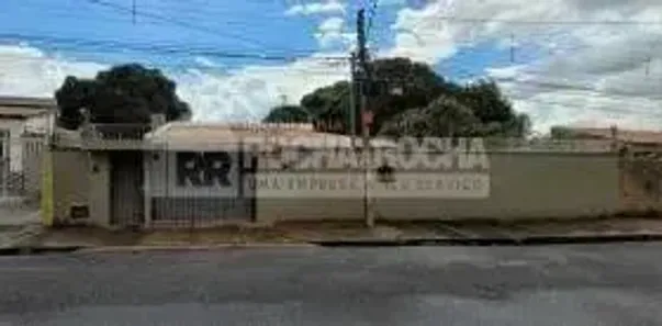 Casa com 3 Quartos à venda, 315m² no Nossa Senhora das Graças, Teresina