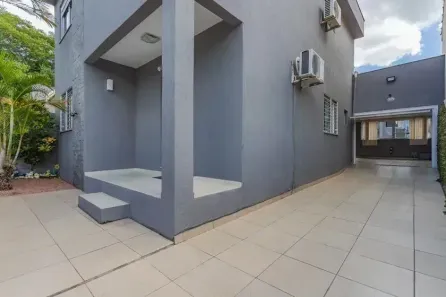 Casa com 3 Quartos à venda, 221m² no Jardim Sabará, Porto Alegre