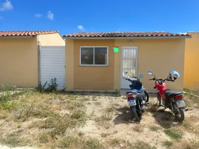 Casa de Condomínio com 2 Quartos à venda, 47m² no Kennedy, Caruaru