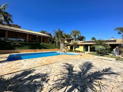 Fazenda/Sítio com 5 Quartos à venda, 1200m² no Dona Catarina, Mairinque
