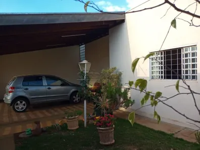 Casa com 3 Quartos à venda, 187m² no Encanto do Planalto, Ibaté