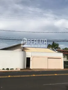Casa com 4 Quartos à venda, 241m² no Santa Maria, Uberaba