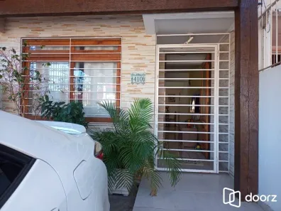 Casa com 2 Quartos à venda, 131m² no Guarujá, Porto Alegre