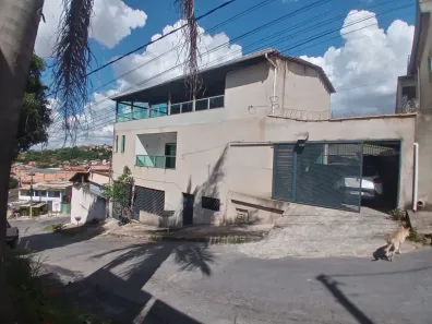 Casa com 2 Quartos à venda, 190m² no Morada Nova, Contagem