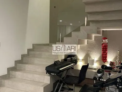 Casa com 3 Quartos à venda, 290m² no Vila Cordeiro, São Paulo