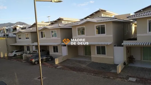 Casa de Condomínio com 3 Quartos à venda, 222m² no Pedro Mendes, Sobral