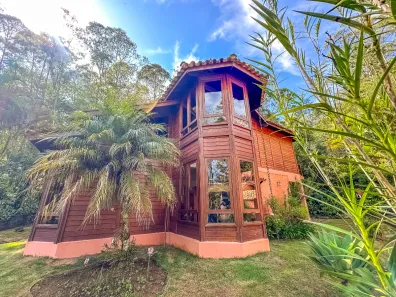 Casa de Condomínio com 3 Quartos à venda, 285m² no Caraguatá, Mairiporã