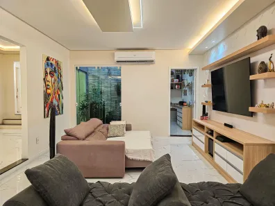 Casa com 4 Quartos à venda, 350m² no Aleixo, Manaus